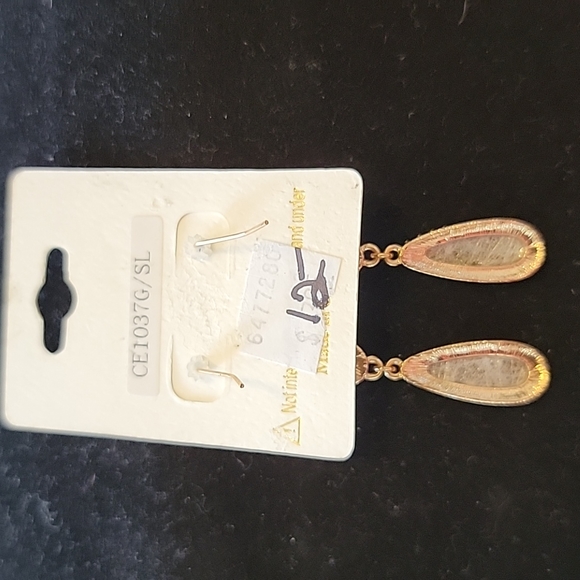 Stylist Dangle Earrings - Picture 3 of 3